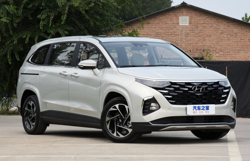 ������� Hyundai Custo