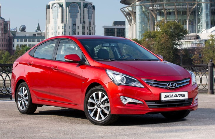 Седан Hyundai Solaris первого поколения после рестайлинга, 2014–2016