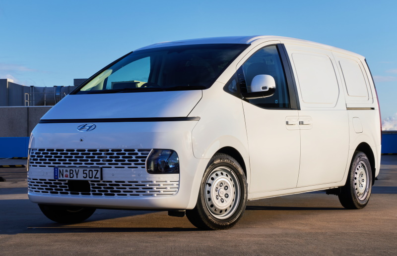 ������ Hyundai Staria