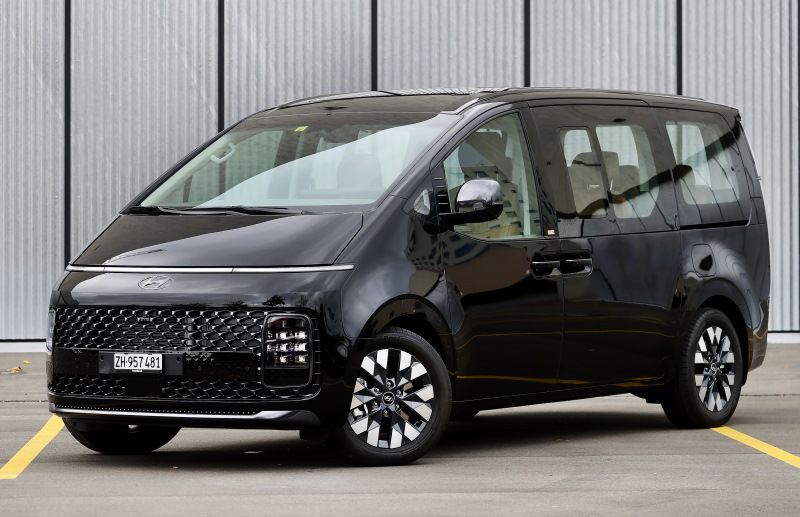 ������� Hyundai Staria