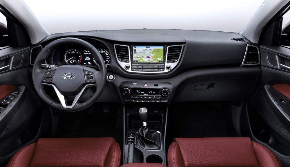 Салон кроссовера Hyundai Tucson второго поколения