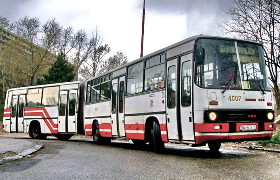Автобус Ikarus 283