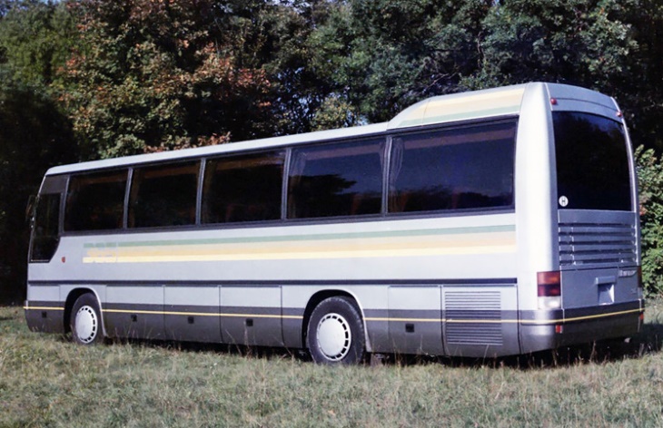 Автобус Ikarus 365