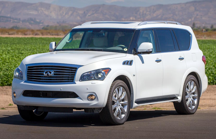 Внедорожник Infiniti QX80 первого поколения