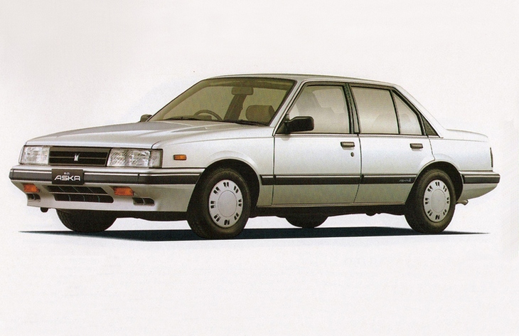 Седан Isuzu Aska первого поколения, 1983–1989