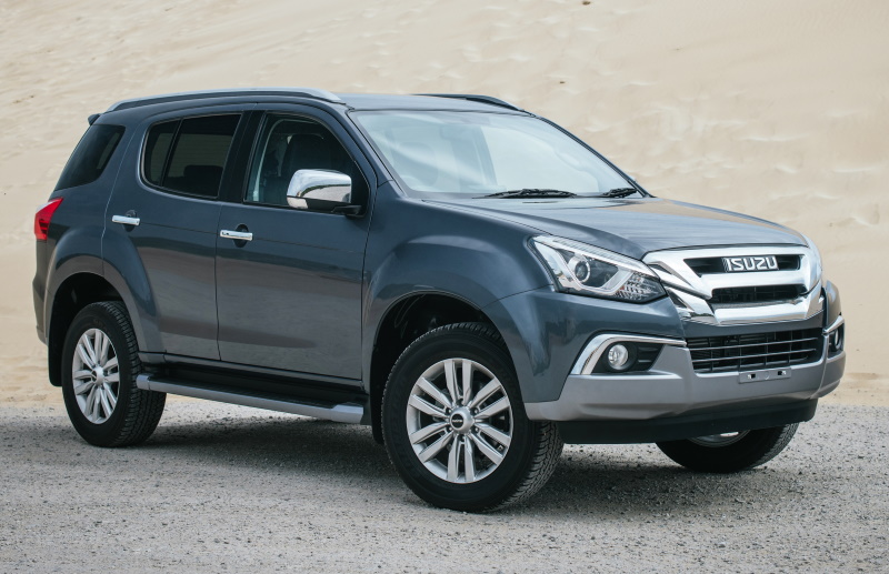 Внедорожник Isuzu MU-X первого поколения после рестайлинга 2017 года