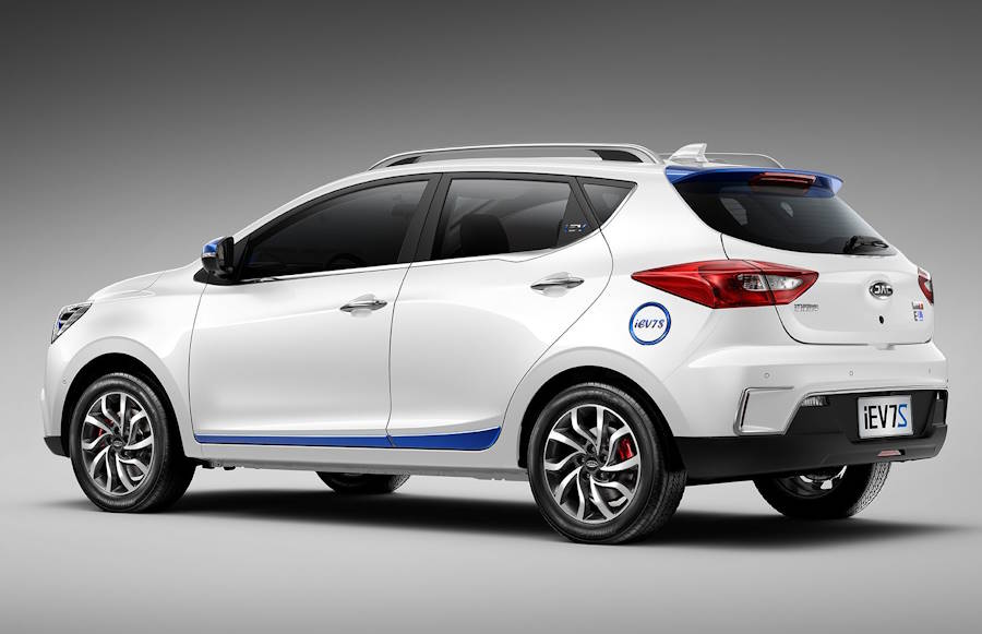 ������������� JAC iEV7S