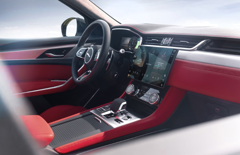 �������� ���������� Jaguar F-Pace