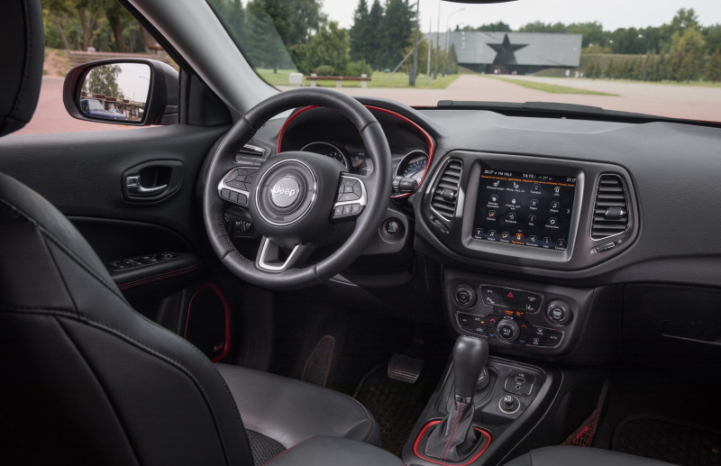 �������� ���������� Jeep Compass