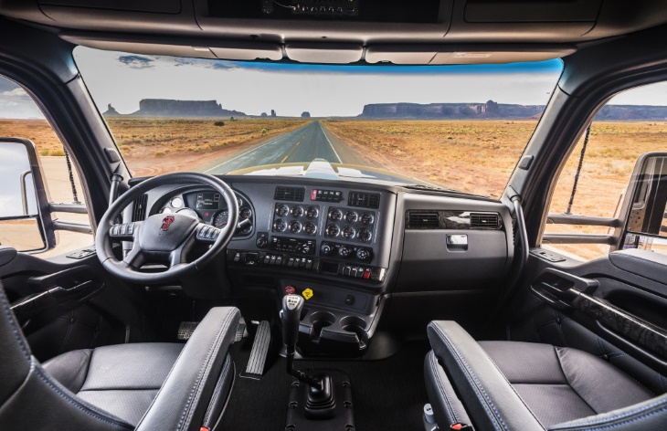 �������� ���������� Kenworth W990