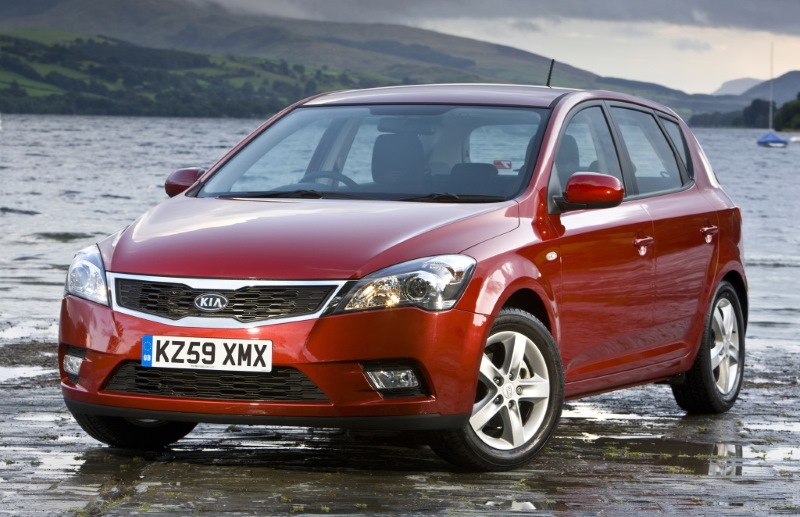 Хэтчбек Kia Ceed первого поколения после рестайлинга, 2010–2012