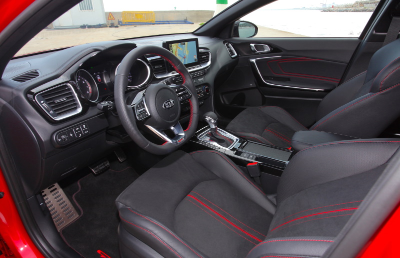 �������� �������� Kia Proceed