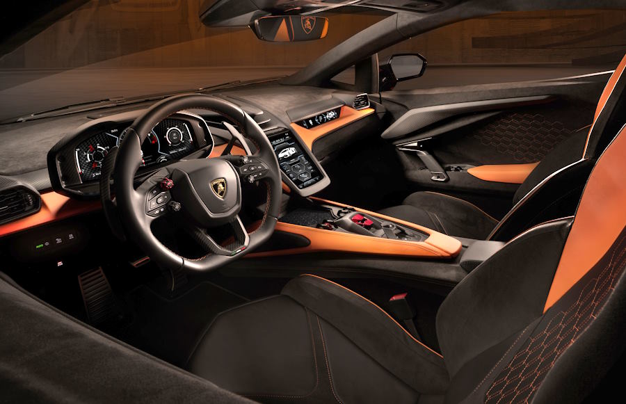 ����� ���� Lamborghini Revuelto