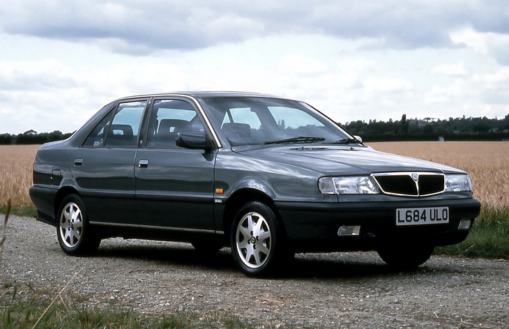 Седан Lancia Dedra,1989–2000