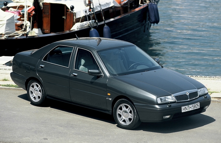 Седан Lancia Kappa