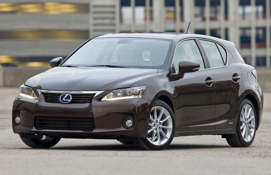 ������� Lexus CT 200h