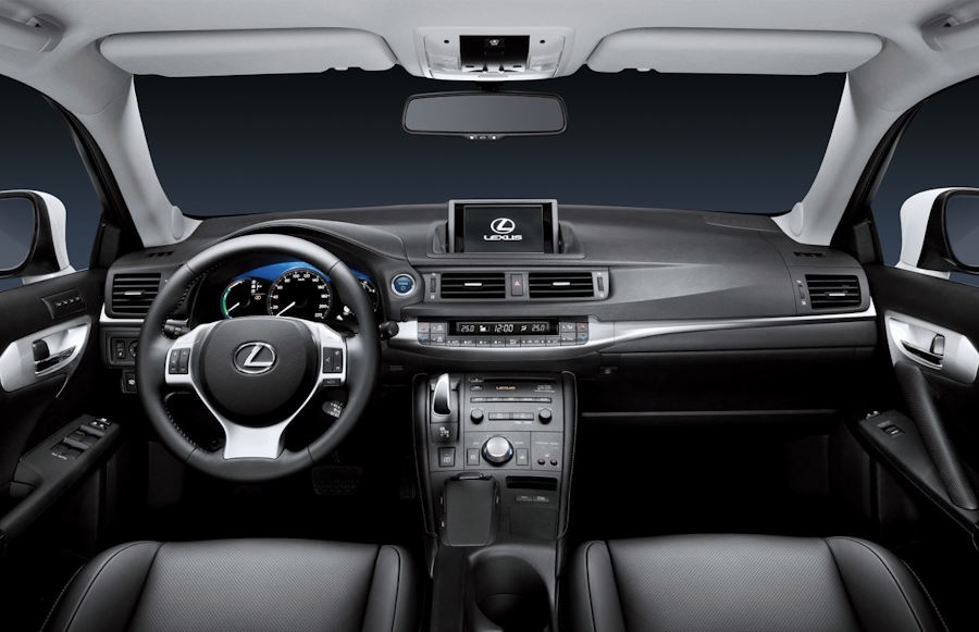 ����� ������� Lexus CT 200h