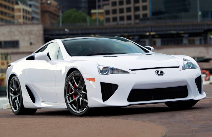 Купе Lexus LFA, 2010–2012