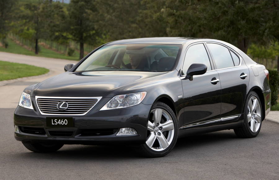 Седан Lexus LS четвёртого поколения