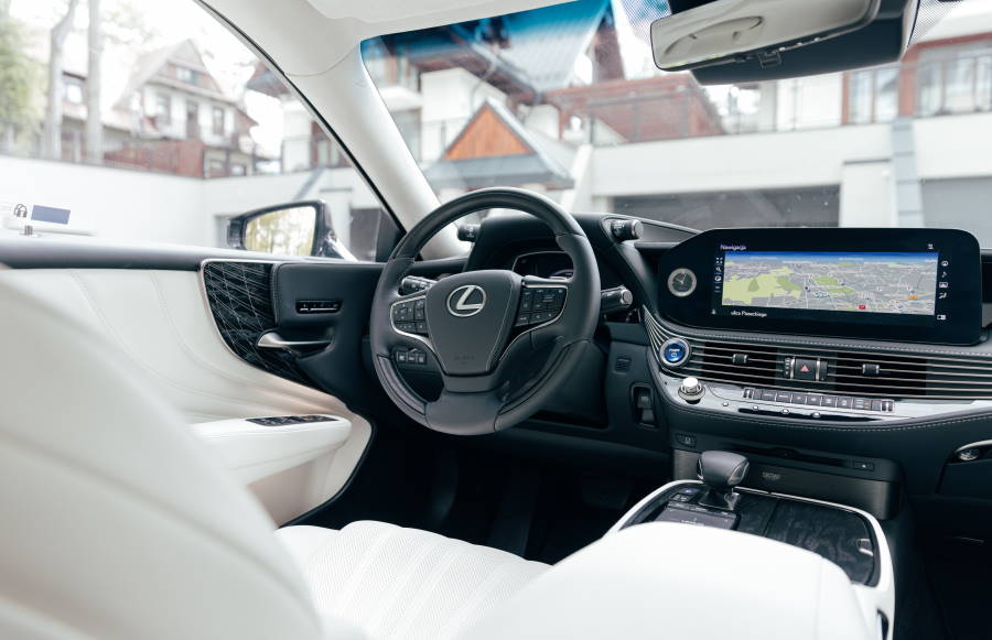 ����� ������ Lexus LS