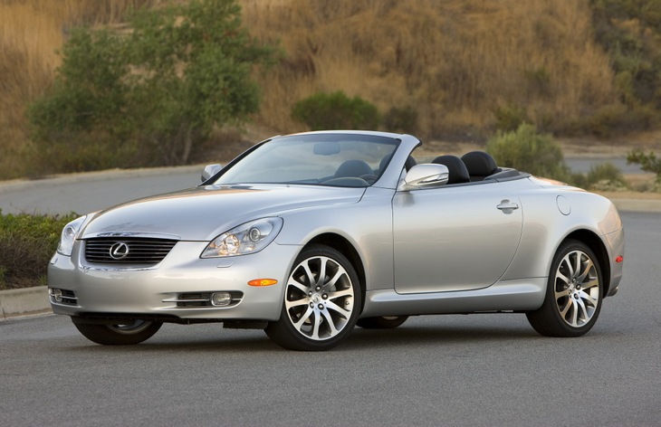 Купе-кабриолет Lexus SC 400 второго поколения (2001–2010)