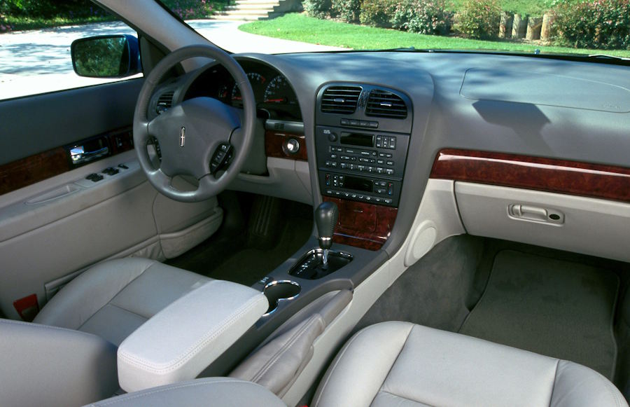 ����� ������ Lincoln LS