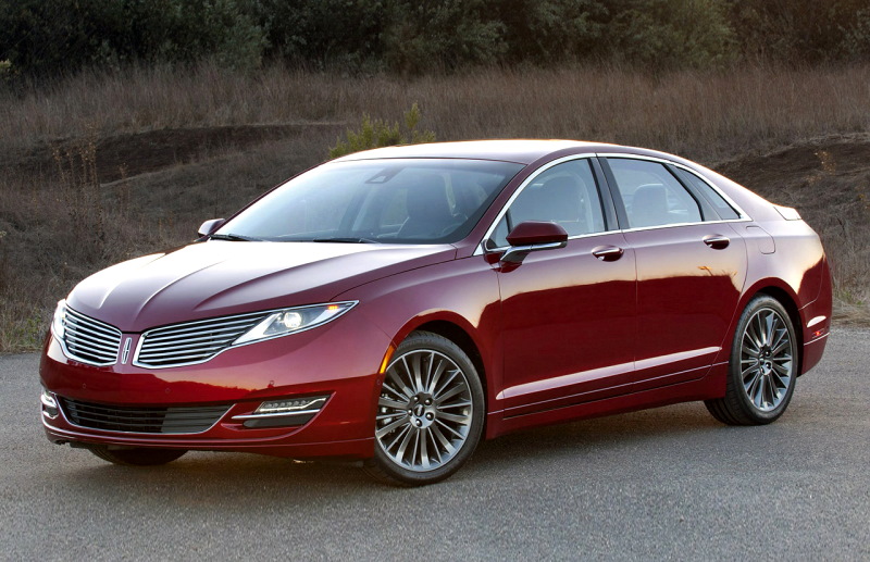 Седан Lincoln MKZ второго поколения