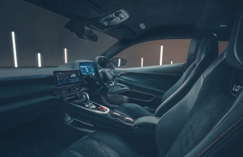 �������� ���� Lotus Emira