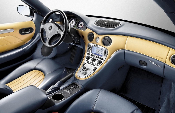 Интерьер купе Maserati Coupe, 2002–2007
