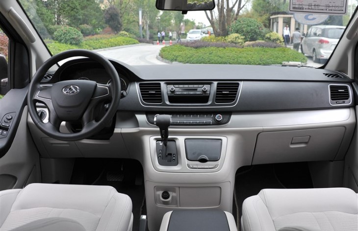 �������� �������� Maxus G10