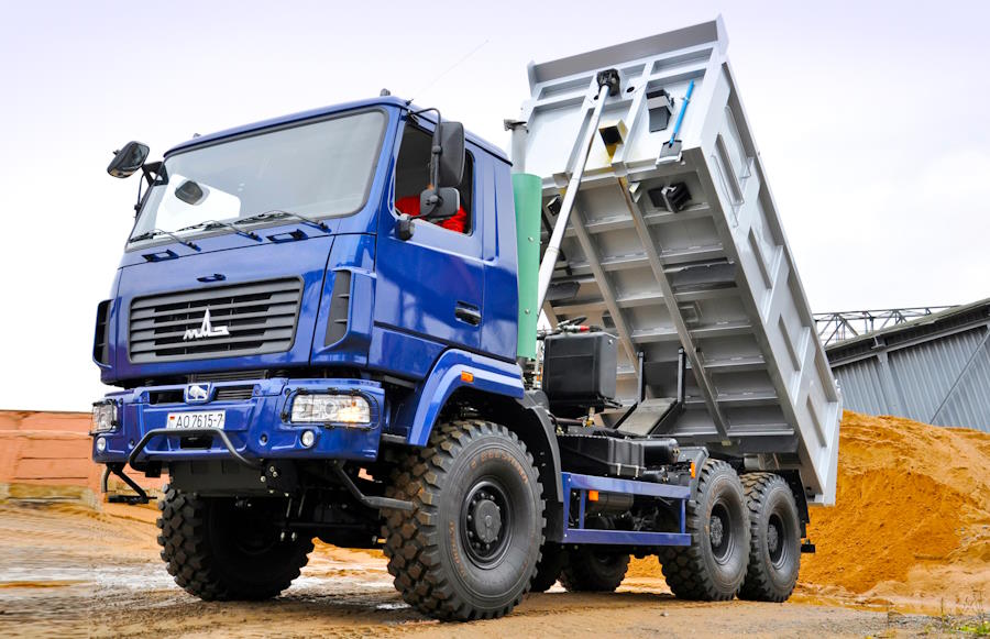 Самосвал МАЗ-6502