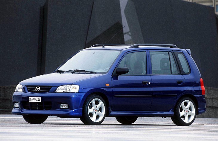 ������� Mazda 121, 1996�2002