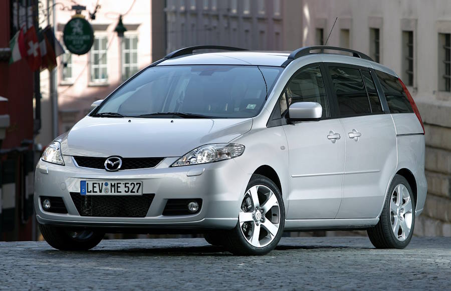 Минивэн Mazda 5 первого поколения