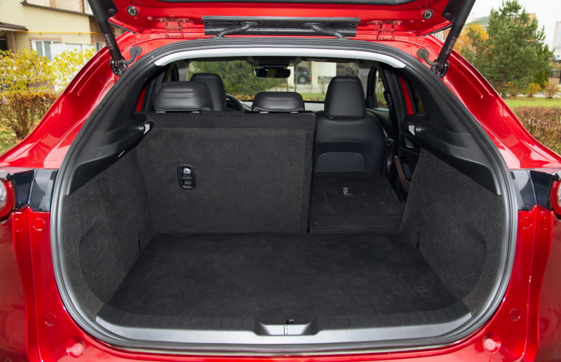�������� ���������� Mazda CX-30