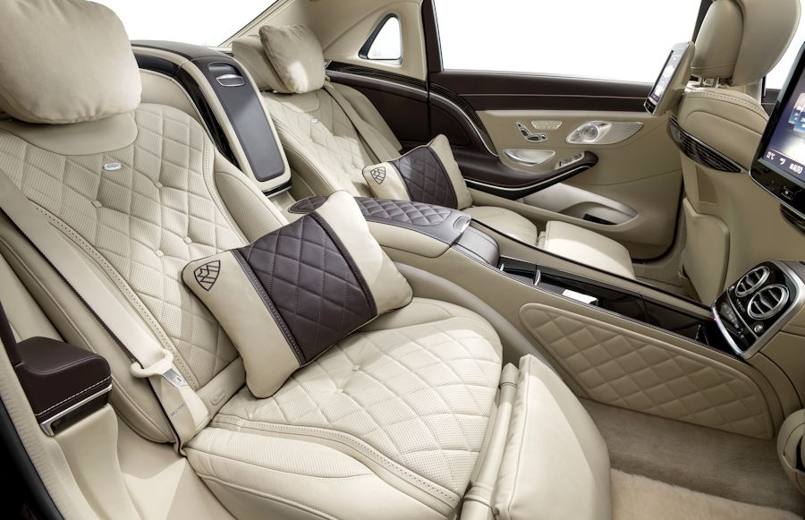 Салон седана Mercedes-Maybach S-класса первого поколения