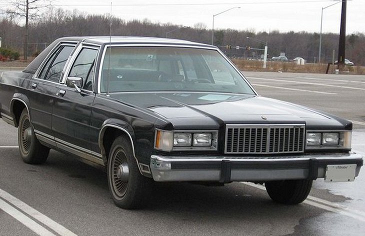 Седан Mercury Grand Marquis первого поколения (1983–1991)