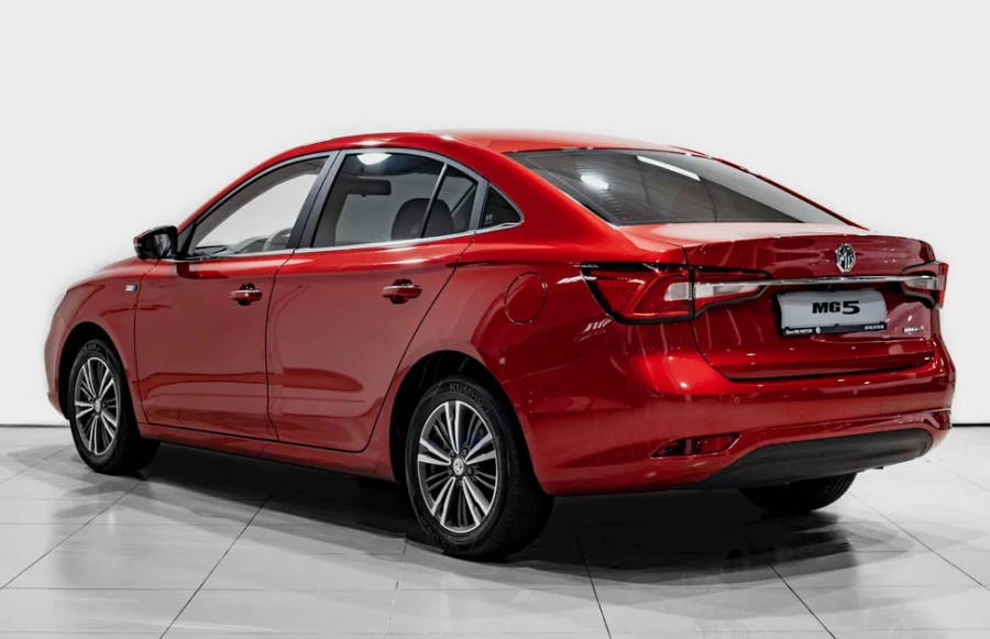 ����� MG 5