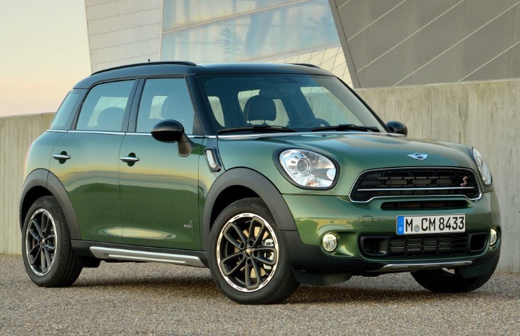 Кроссовер Mini Countryman первого поколения после рестайлинга, 2014–2016
