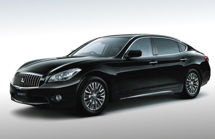Седан Mitsubishi Dignity второго поколения, 2012–2016
