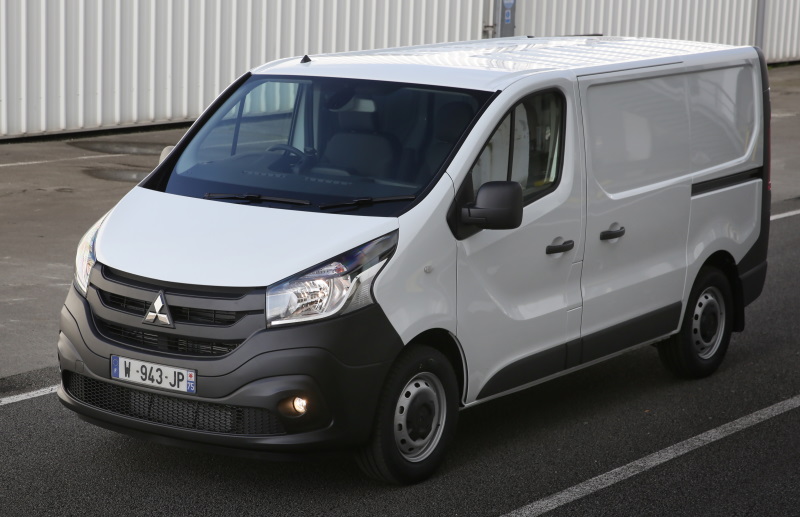 Фургон Mitsubishi Express