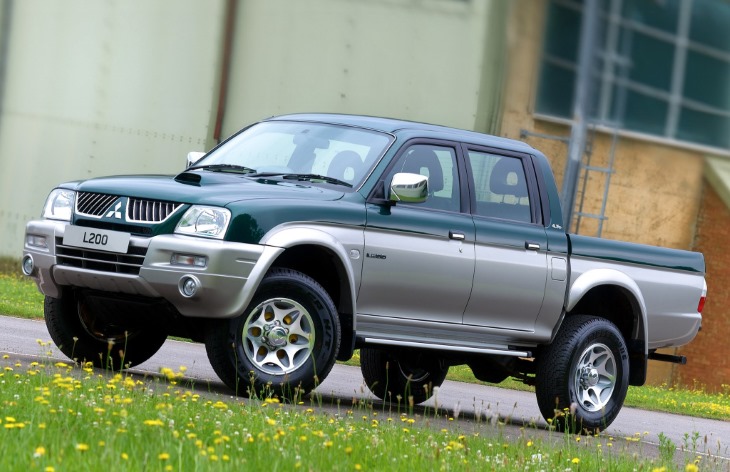 Пикап Mitsubishi L200 третьего поколения, 1996–2012