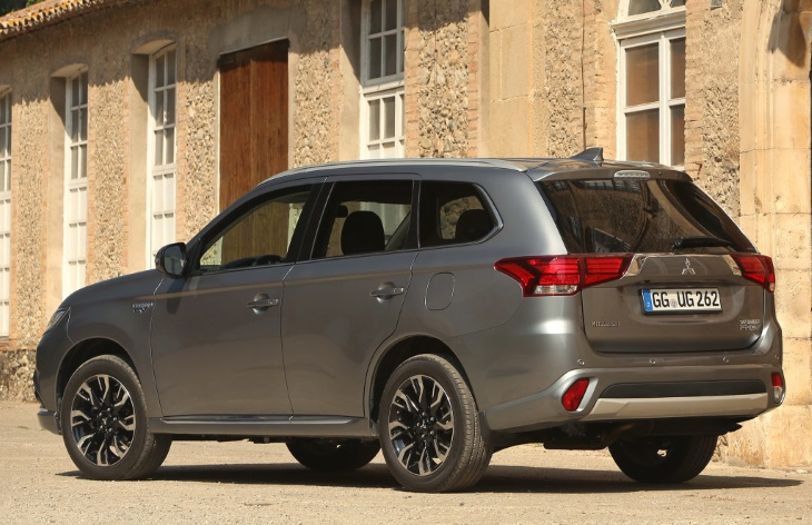 ��������� Mitsubishi Outlander PHEV