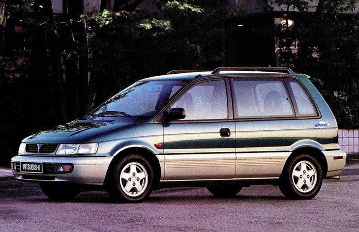 Компактвэн Mitsubishi Space Runner, 1991-1999