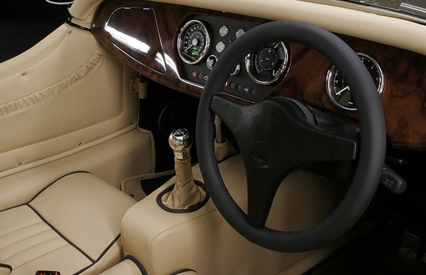 �������� ���������� Morgan Roadster