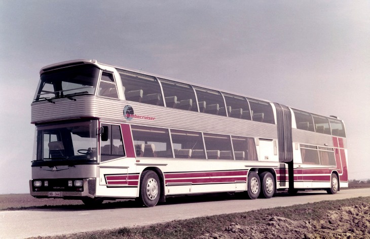 ������� Neoplan Jumbocruiser, 1975�1992
