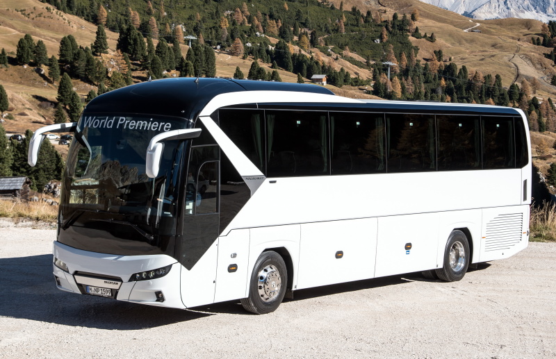 Автобус Neoplan Tourliner