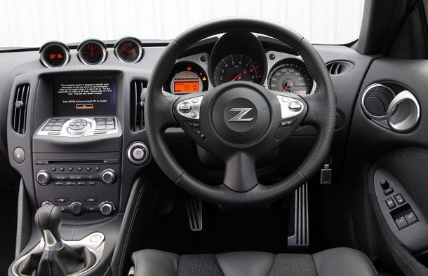 �������� ���� Nissan 370Z