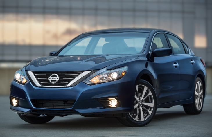 Седан Nissan Altima