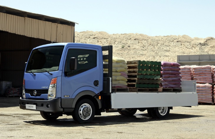 Грузовик Nissan Cabstar