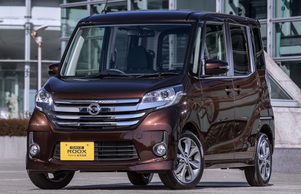 ������� Nissan Dayz Roox Highway Star